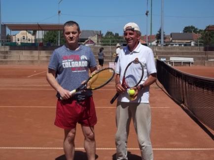 Viceprimarul Mircea Mălan şi directorul CS Voinţa s-au întâlnit într-un joc demonstrativ de tenis